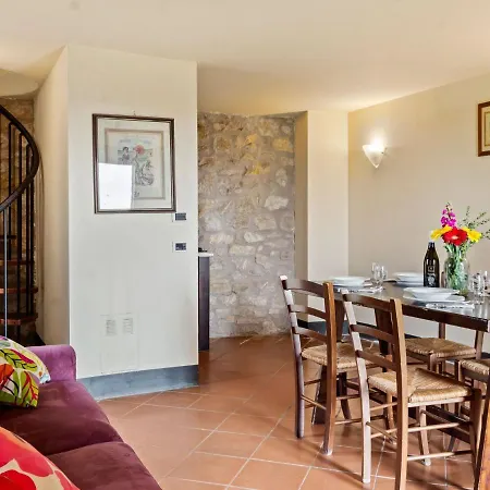 Quaint In With Swimming Pool