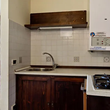Quaint In With Swimming Pool 度假居 马焦内